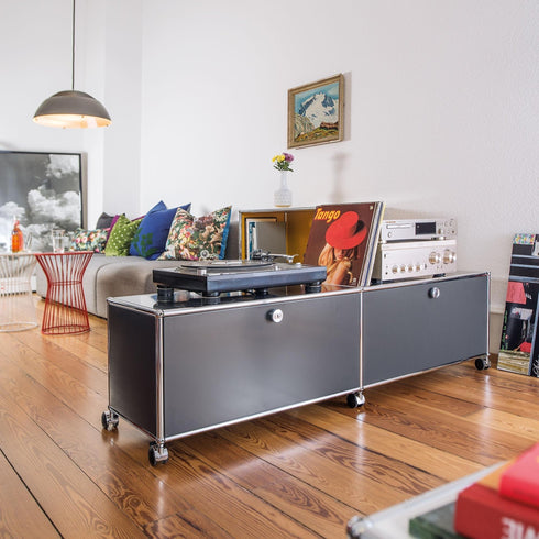 USM Haller Hi-Fi/TV Board With 2 Folding Boards